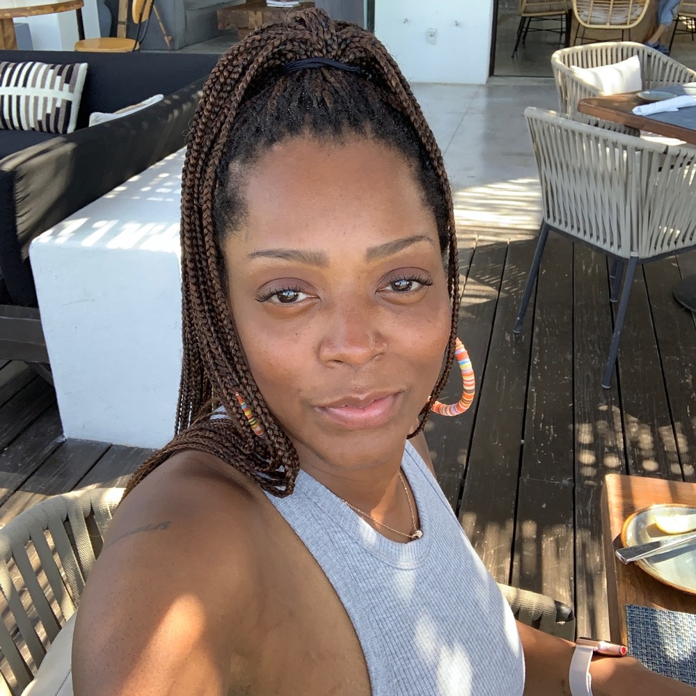 Meet your Posher, Tiffany